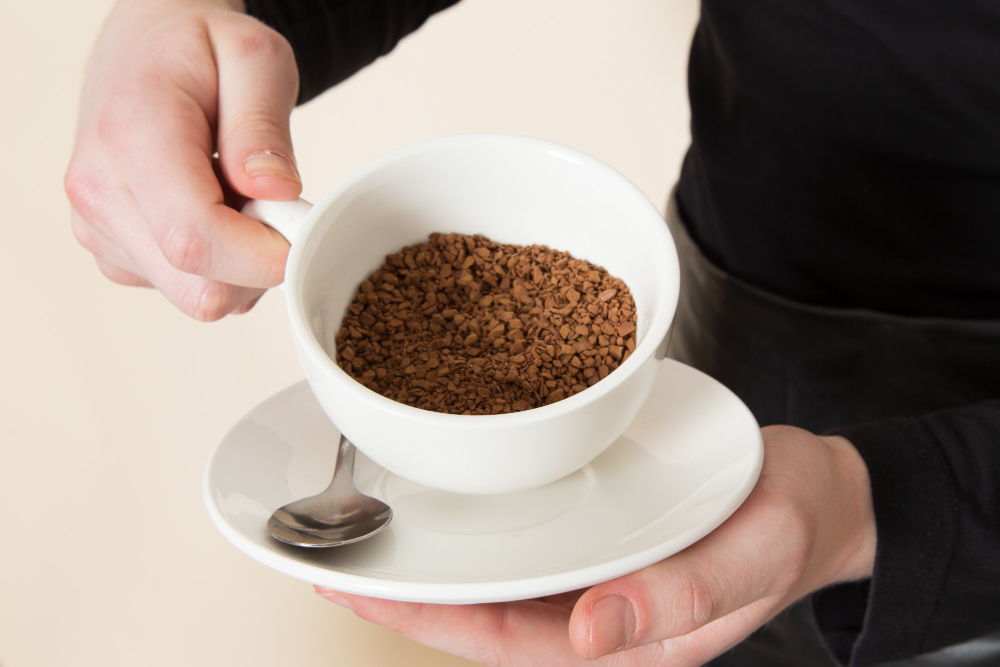 растворимый кофе в чашке